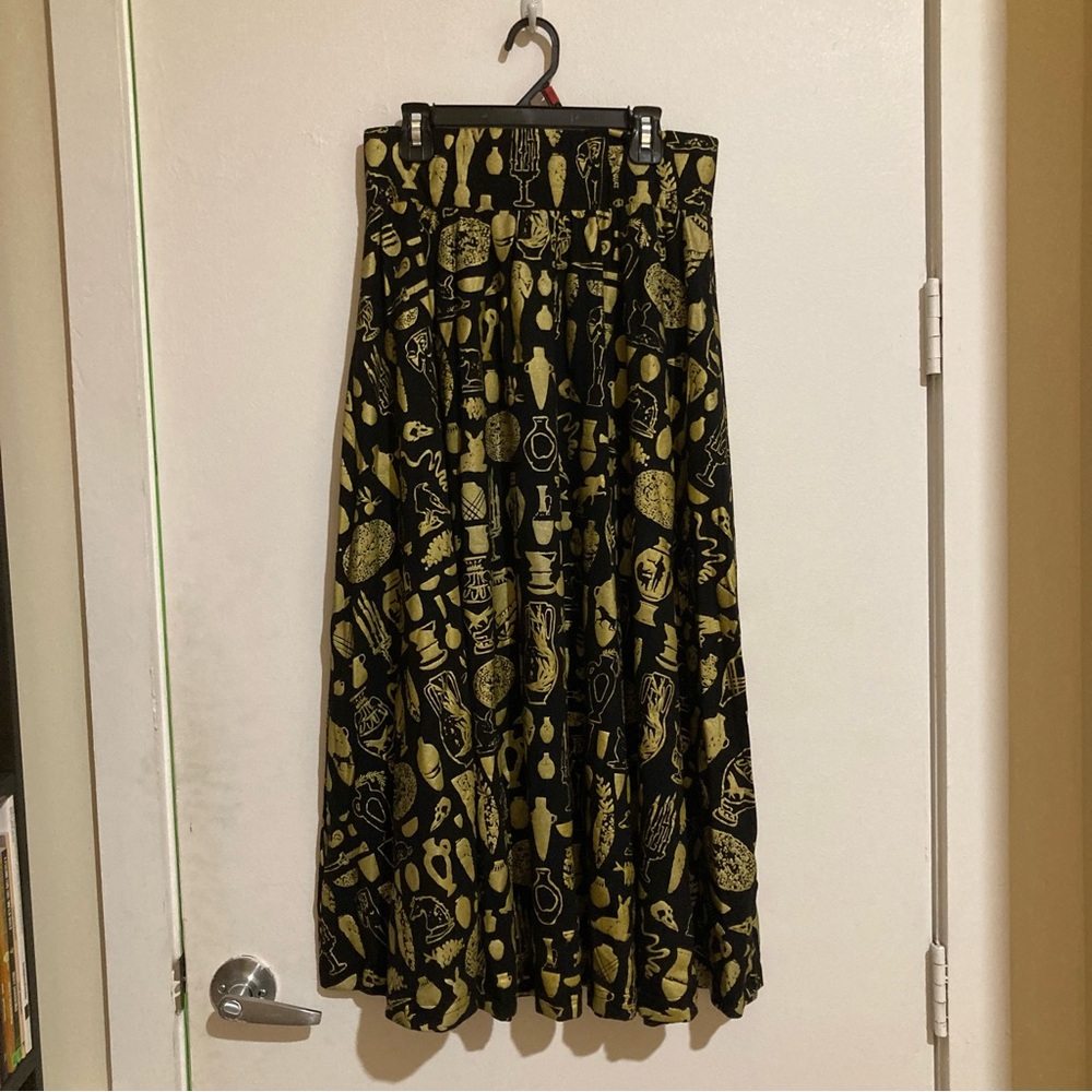 Thief and Bandit Curio Petra Skirt